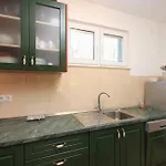 Vikendica Prizba 9178